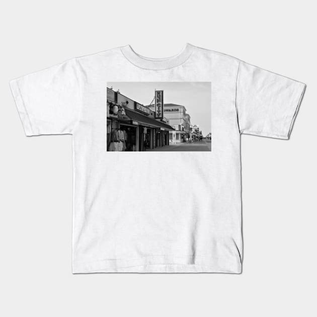 Ocean City Boardwalk Kids T-Shirt by searchlight